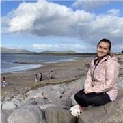 Ayant réalisé une année d'étude en Irlande, je souhaite partager mon expérience en donnant des cours d'anglais.